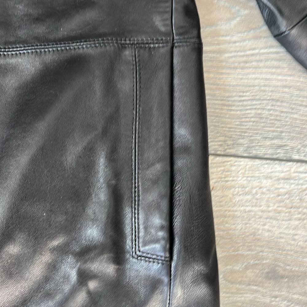 Like new Siena Studio, leather coat, mid length size medium/black - Picture 3 of 9